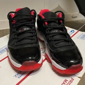 AIR JORDAN 11 RETRO LOW BG 'BRED'